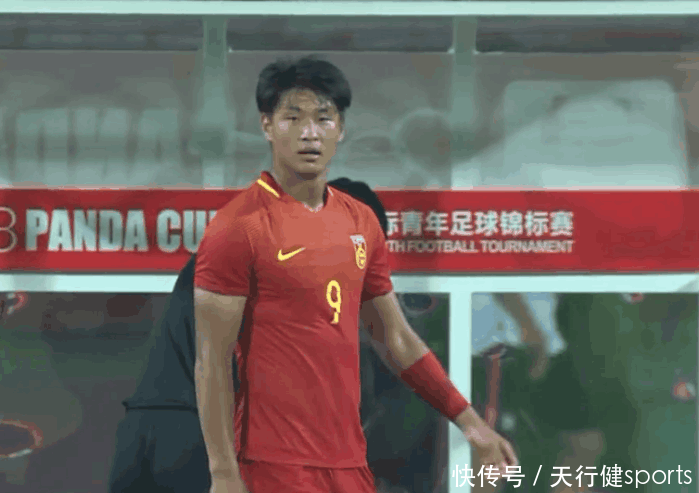 时隔8年中国足球再次创造一奇迹, 谁能想到竟