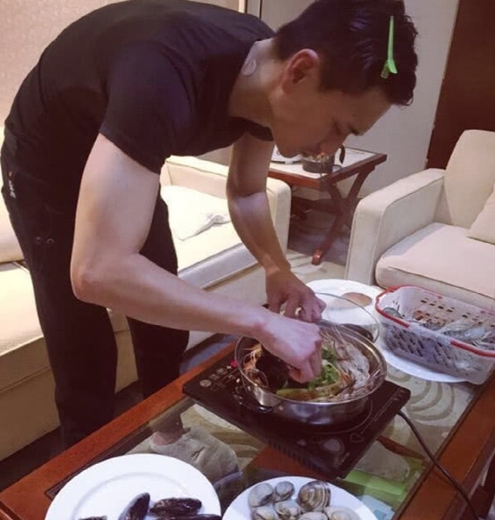 恶搞餐厅做饭视频,恶搞餐厅做饭视频大全