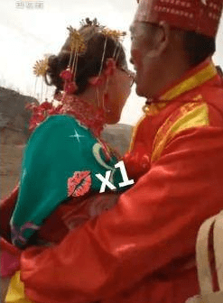 【转】北京时间 山西现恶俗婚闹 公公儿媳骑马背上互吻 - 妙康居士 - 妙康居士~晴樵雪读的博客 【转】北京时间 山西现恶俗婚闹 公公儿媳骑马背上互吻 - 妙康居士 - 妙康居士~晴樵雪读的博客