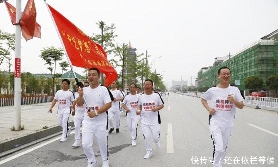 湖北通城:减税降费政策宣传搭上微马加速度