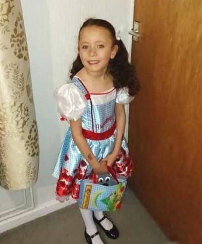 40岁患病母亲生下1斤多点女婴，当时没有玩具大如今6岁很健康_图2