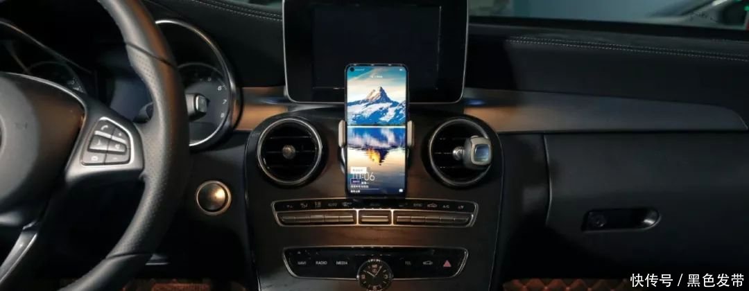 「新机」华为首款挖孔屏全确认 | 看了荣耀V20