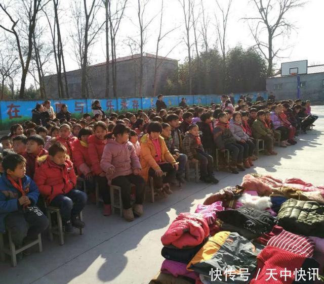 寒冬送温暖,捐衣送爱心. 暖冬行动活动总结