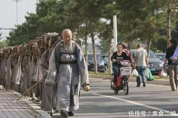 中国唯一一群不接受钱财的尼姑，一天只吃一餐，远离尘世