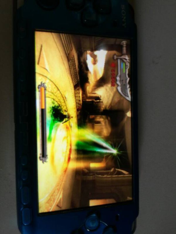 psp战神阿瑞斯这个婆娘怎么打?不停回血,难度