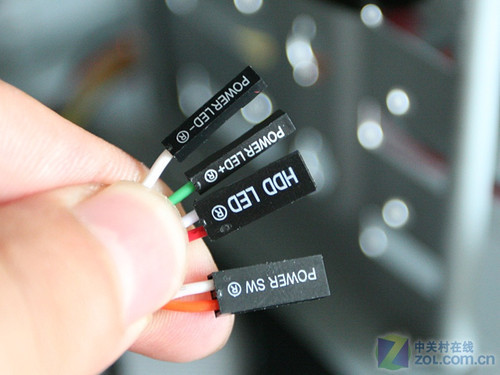 电脑主机的电源线怎么接