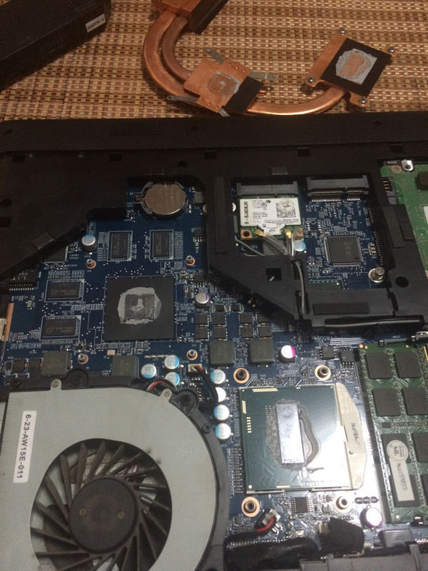 本本配有i7处理器850m显卡,还有一个核显,寿命