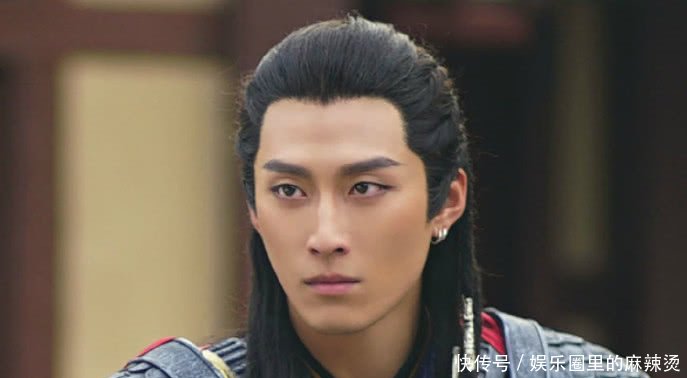 长着丹凤眼的4位男星,第一位作品正热播,最后