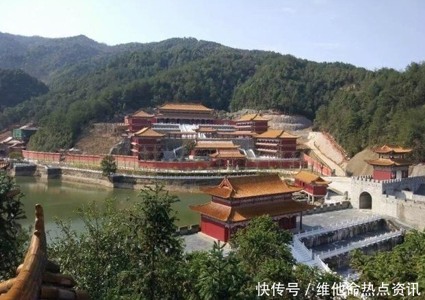 华东交通大学理工学院仿古校区堪比皇宫,网友