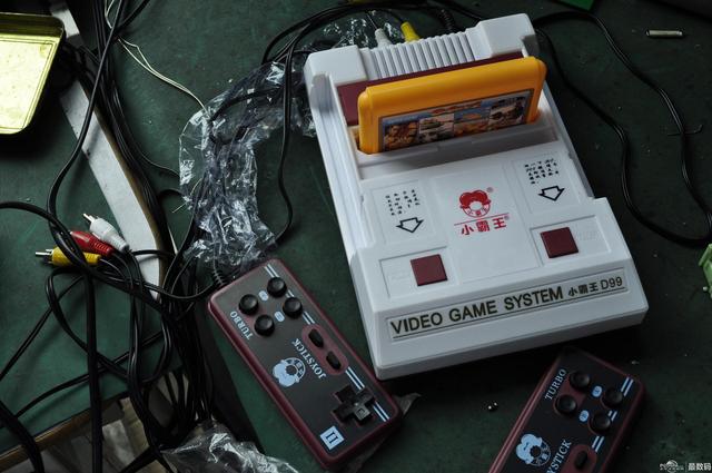 90后的你还记得童年时期的小霸王游戏机吗
