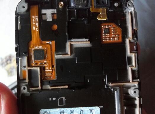 !sm-g3502u三星手机换屏时不知道怎么回事,能