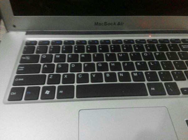 我的Macbook Air(win7系统) 不知道怎么了,我玩