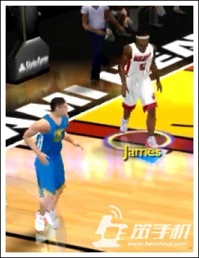 《NBA 2K14》手机版玩家防守技巧分享_360问