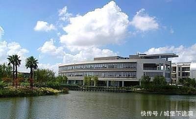 北京中医药大学与上海中医药大学,哪个大学学