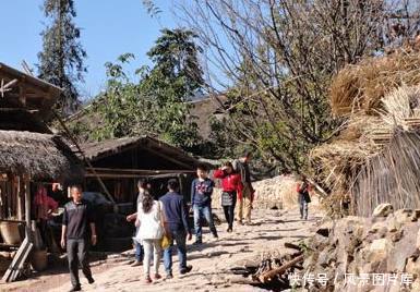 中国竟然还有原始部落！一共有400多个人，跟非洲的太不一样了！