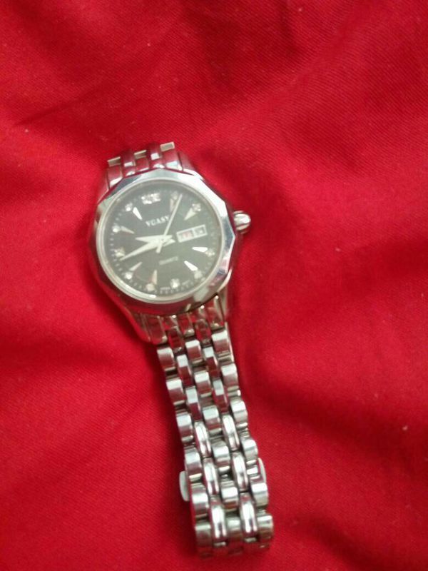 VGASY手表RG-4103L多少钱.朋友送的,一直想