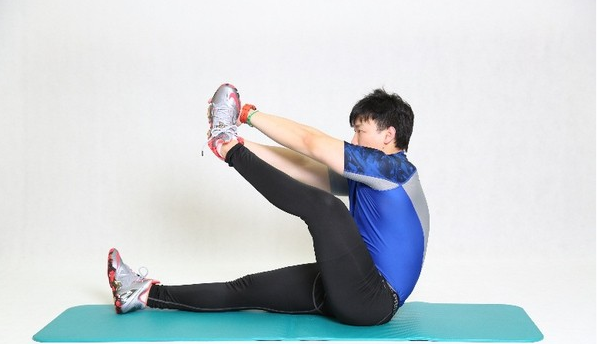 慢跑后防止小腿长肌肉的拉伸运动如何做呀?_