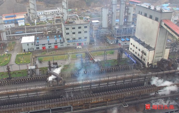 山西九鑫焦化黄烟直排 谁在为这一行为撑起保