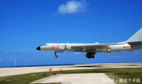 空军轰6K战机开展岛礁起降训练 提升海上实战