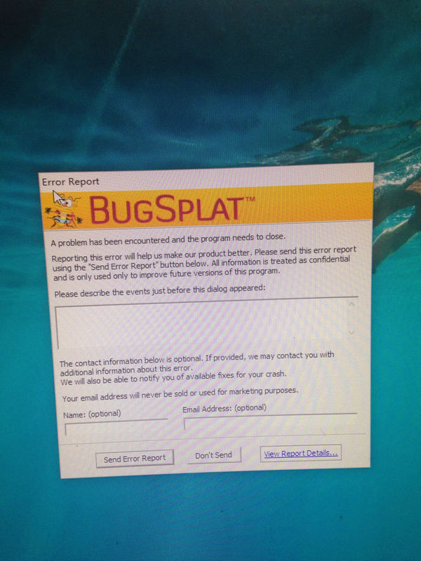 在玩英雄联盟时卡退了。然后出来着。 是什么