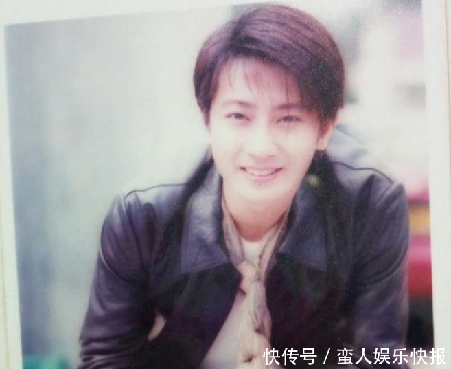 45岁的孙耀威因抖音再度翻红, 不老男神现签约