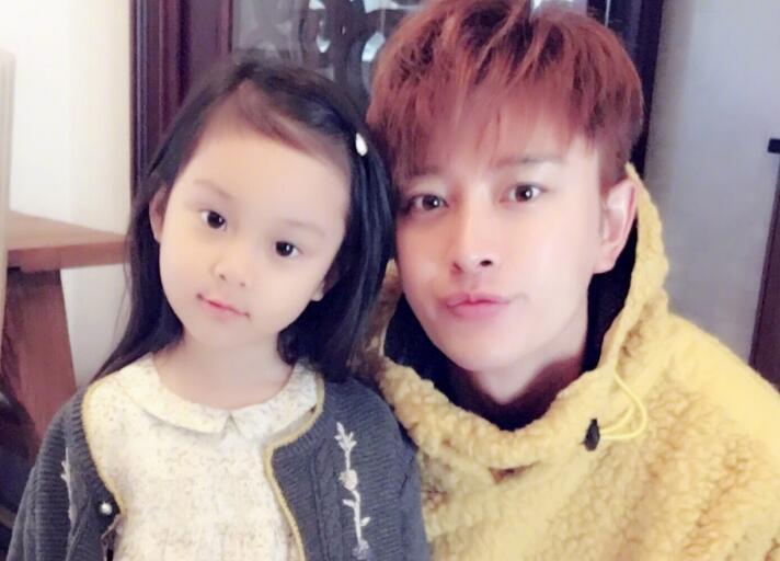 贾乃亮参加综艺节目!工作室被曝光,一细节暗示