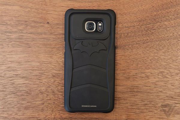收一个三星S7edge蝙蝠侠原装手机壳!要原装无