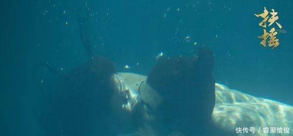 阮经天吻杨幂太酥,岳云鹏吻佟丽娅太辣,罗晋吻