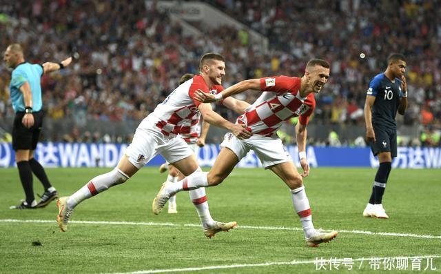 世界杯开幕式大罗,闭幕式小罗,仿佛梦回2002