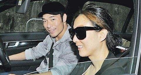 许志安的歌曲唱出郑秀文心声:为什么你背着我