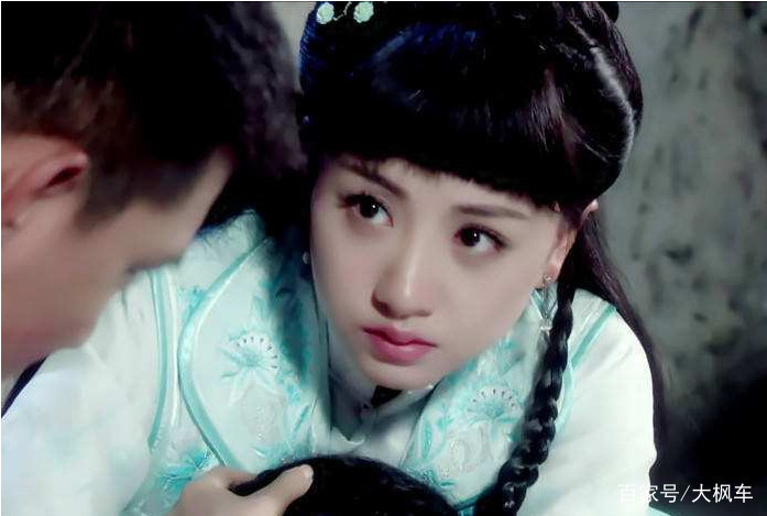 古装毁人的锅盖刘海,郑爽不忍直视,杨幂土气,只