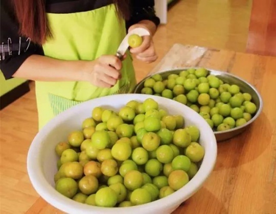酸甜脆红李子的腌制方法_360问答