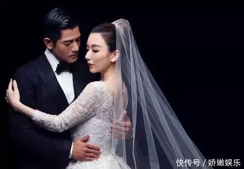 郭富城获二胎后首露面给老婆买水果,此时他不