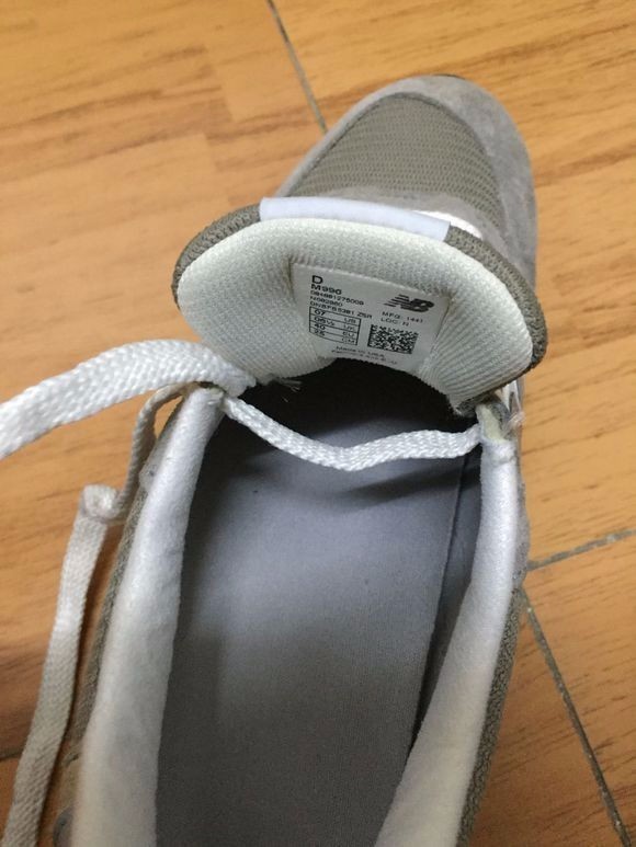 教大家怎么固定鞋舌,防止鞋舌跑偏_360问答