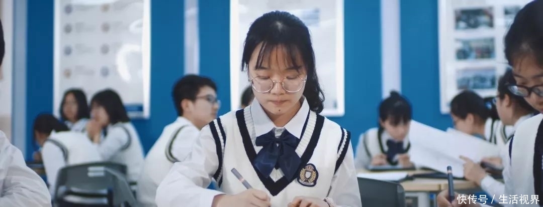 t01bdfefbdbd9aaeb44.jpg?size=1080x413