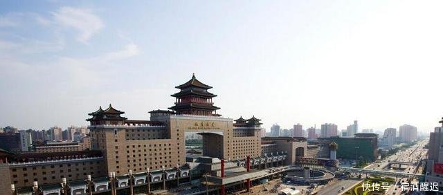 首都北京的五个火车站中,四个站都气势恢宏,唯