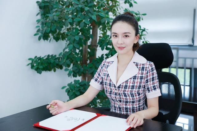 吕佳容华丽逆袭，《执行利剑》收视碾压暑期档！全方位收获好口碑