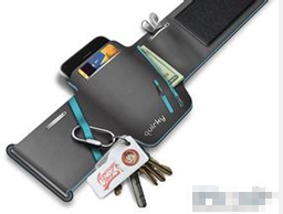 外国电影中外国人跑步时候把手机绑在手臂上的