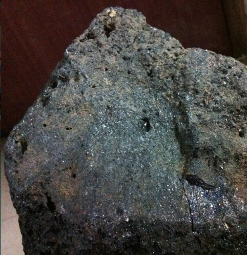 这是稀有贵金属陨石吗?