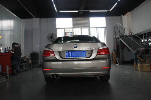 别克GL8商务车全车喷漆大概多少钱 site:auto.