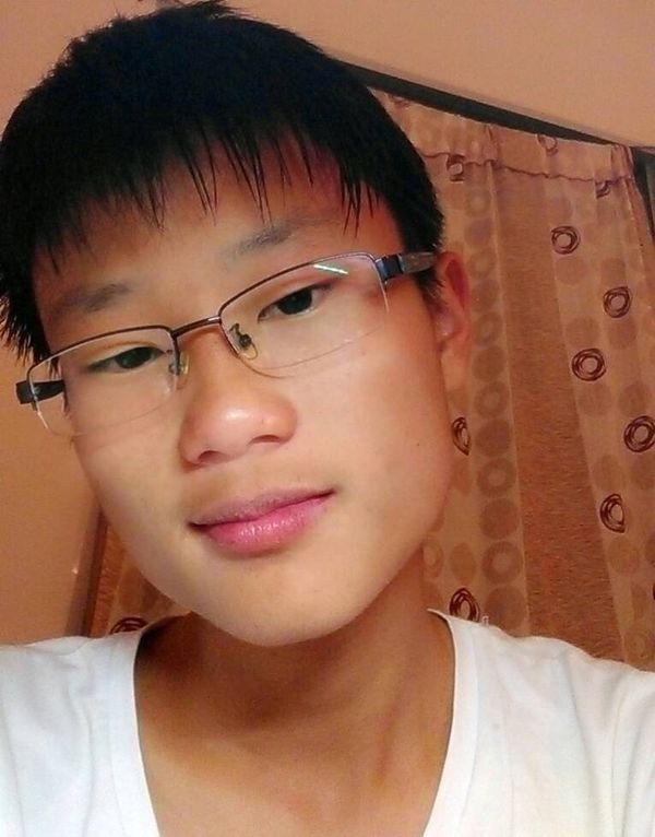 长这样的男生,女生喜欢。他的女生很甜,很岁十七胸合适大多嘴巴图片