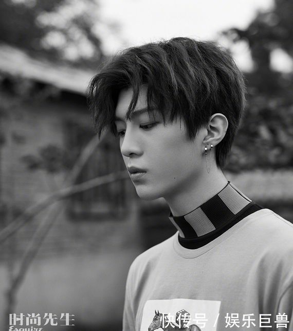 黄子韬演唱会没人看,范丞丞杂志没人买,蔡徐坤