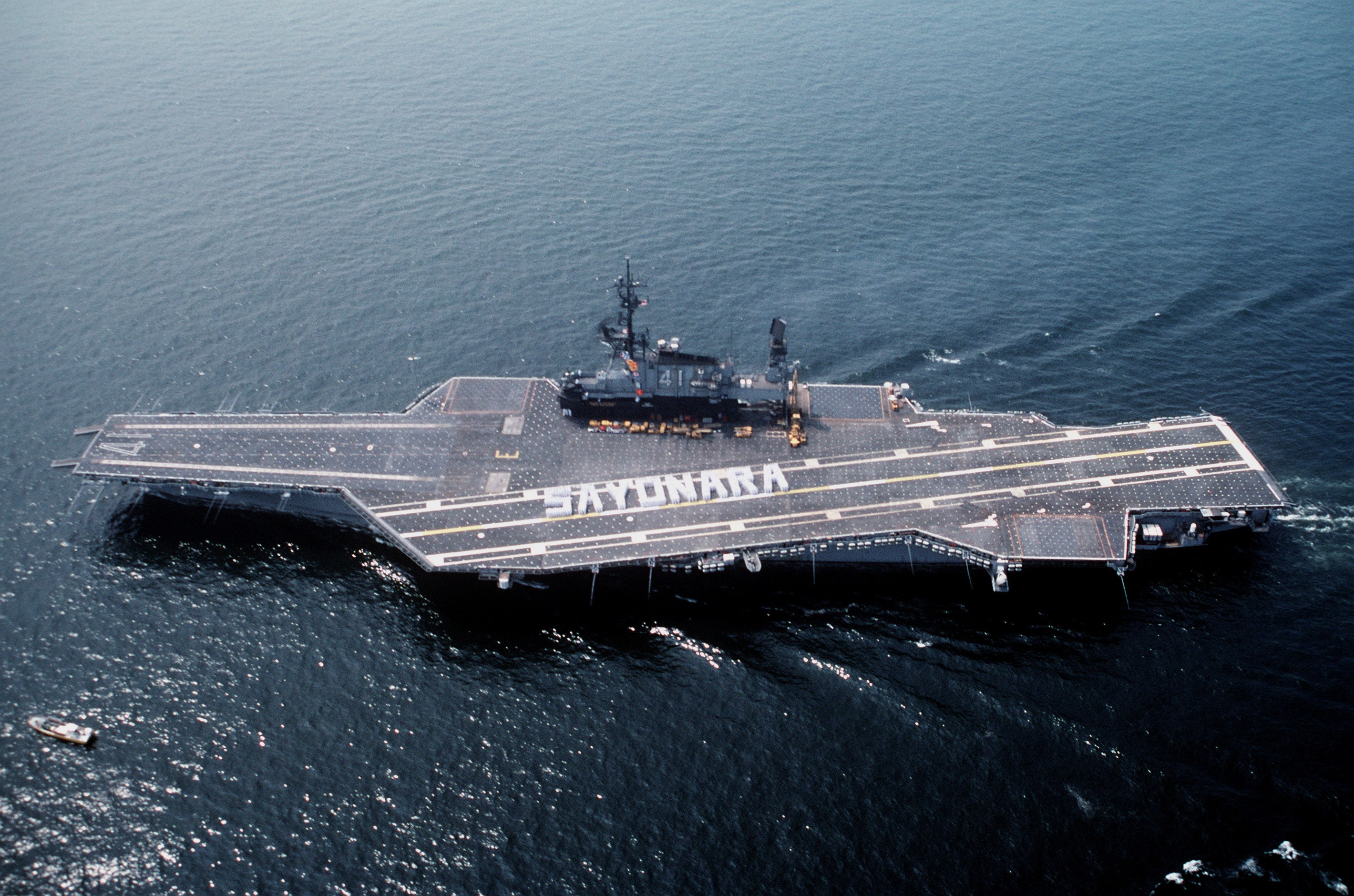 对6万吨级的cv-41中途岛号进行大规模现代化改装时原拟投入8430万美元