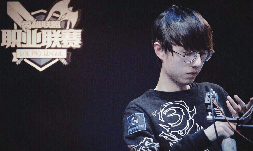 麻辣香锅MSI状态低迷,你认为RNG会否换卡萨