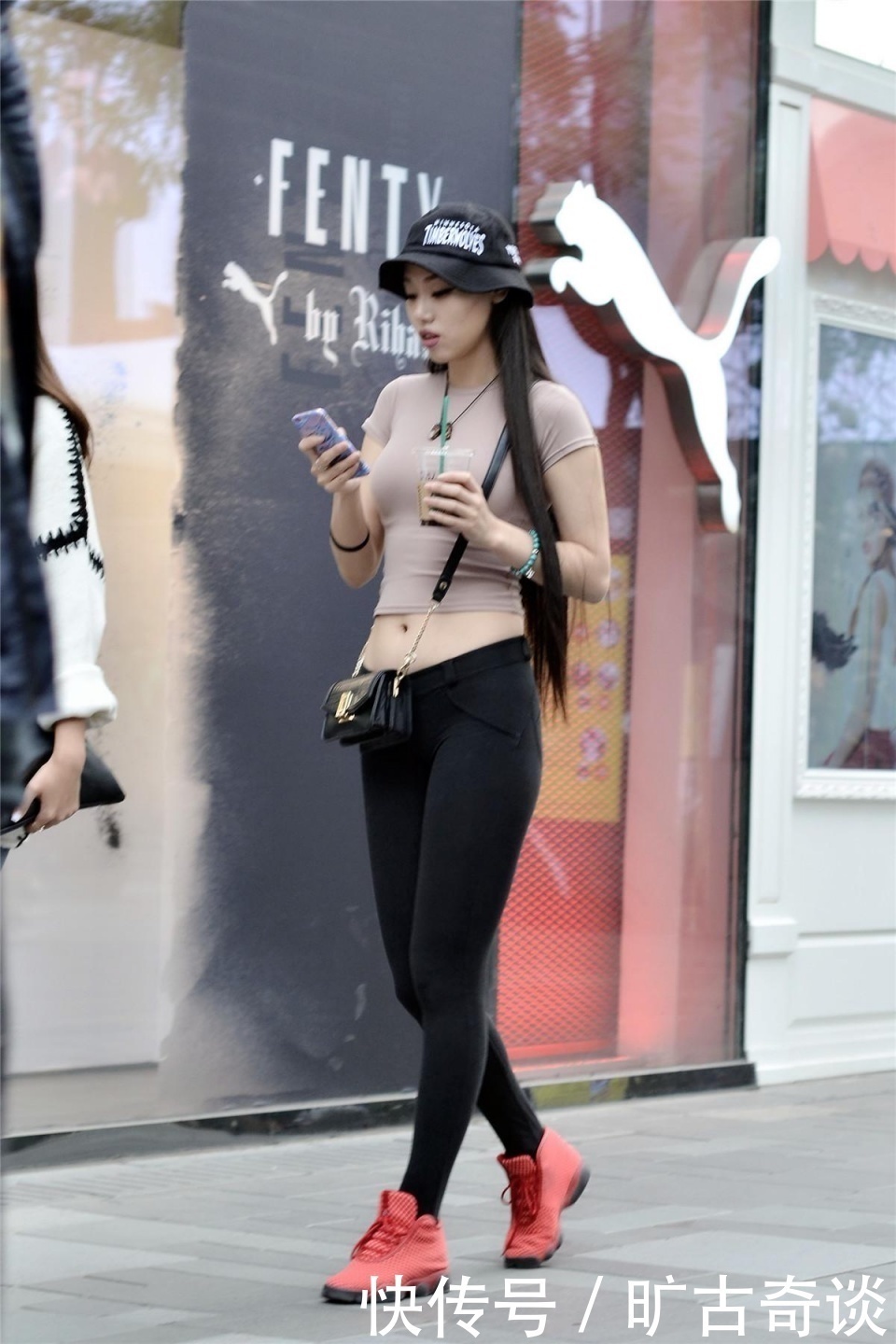 紧身v紧身紧身裤女性,性感裤穿出迷人的性感,想美女曲线训练营图片
