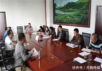 想让下属心悦诚服? 领导要注意批评语言的技巧