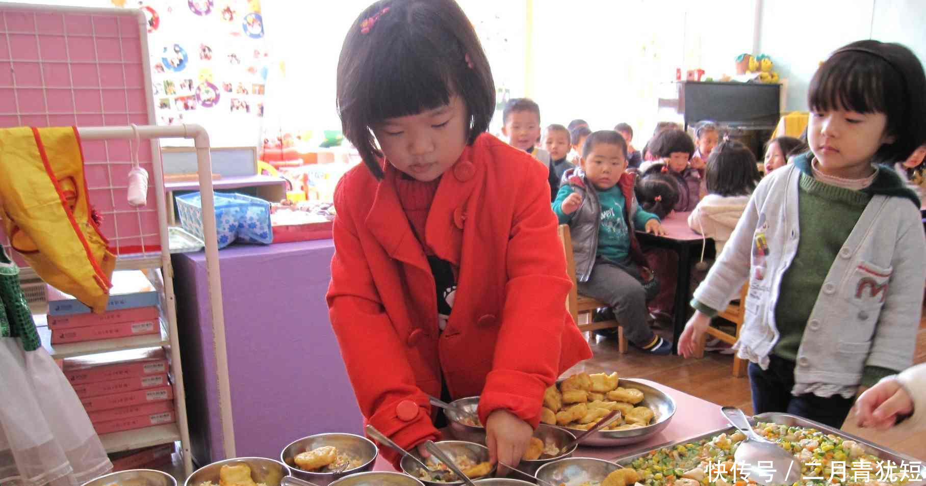 幼儿园老师在群里被质问,家长说要去教育局投