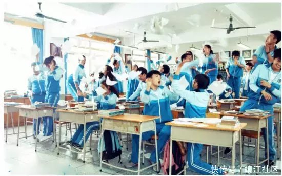 泰州靖江社区:教育公布135家公开承诺规范经营