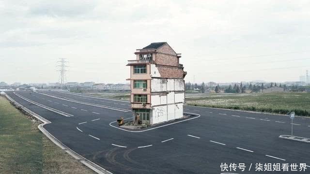 子户:高速公路横穿大楼,连政府都为它修改法律
