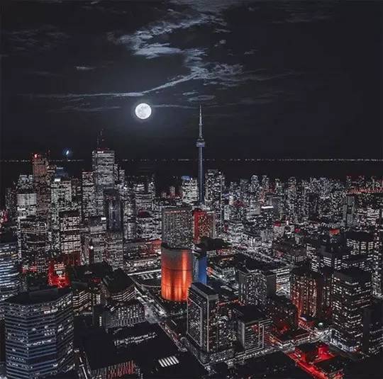 全球各地超级月亮大比拼,新加坡的真令人心塞~